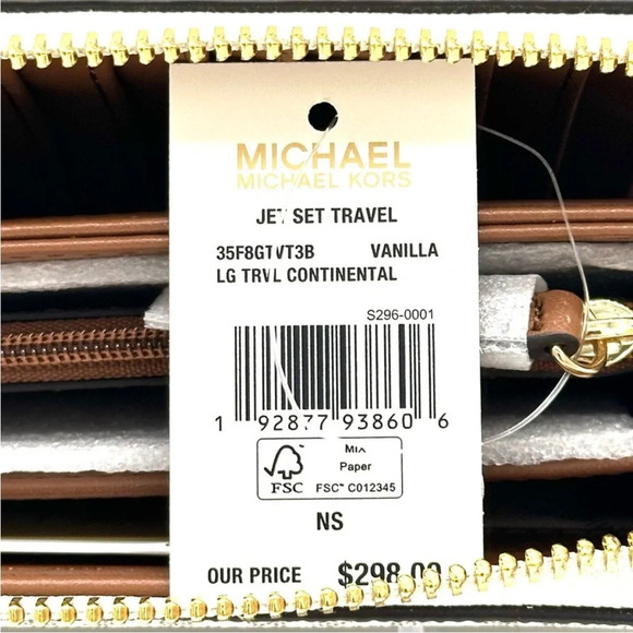 Michael Kors Large Continental Wallet
Wristlet Vanilla/Brown - Picture 10 of 10